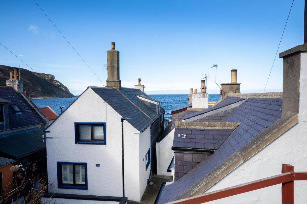 Finest Retreats - Ellie-Jo Cottage Gardenstown Bagian luar foto