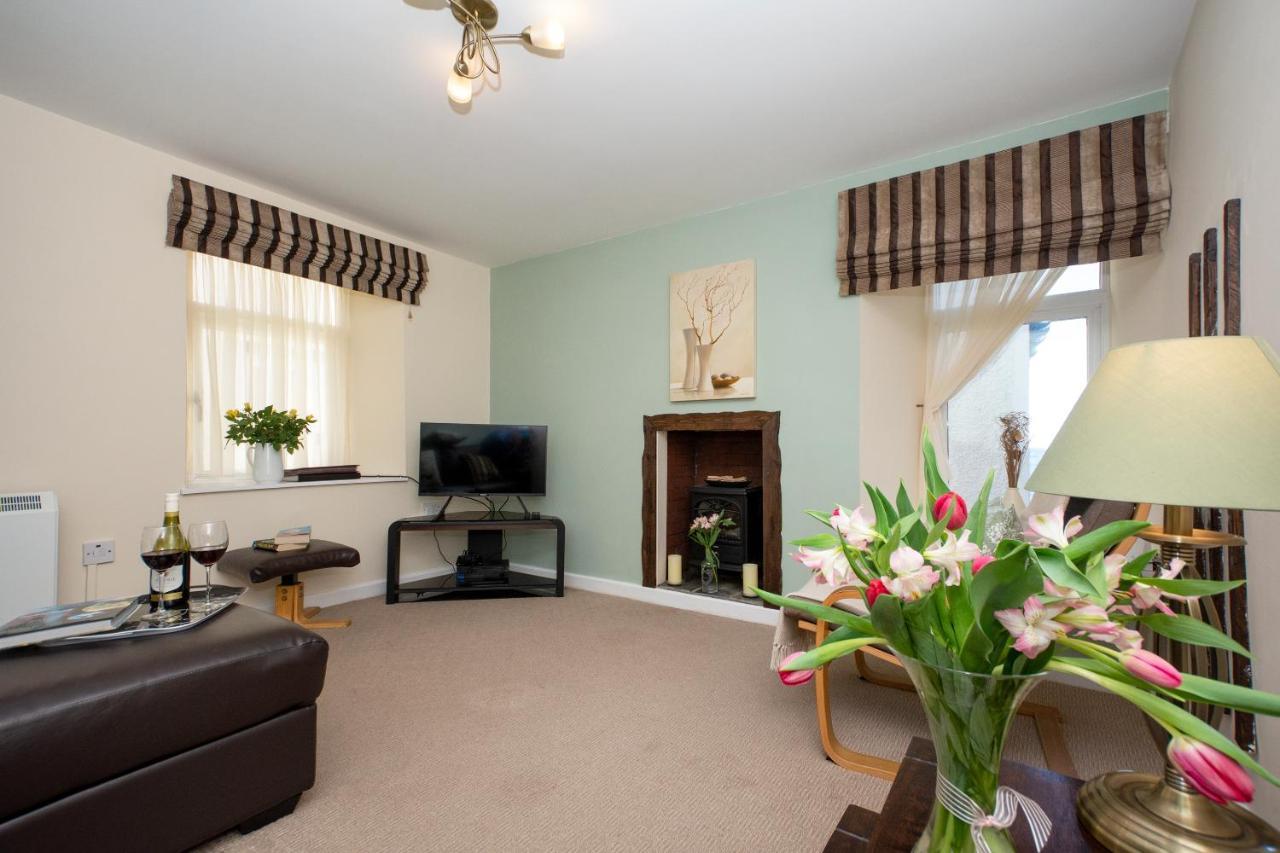 Finest Retreats - Ellie-Jo Cottage Gardenstown Bagian luar foto
